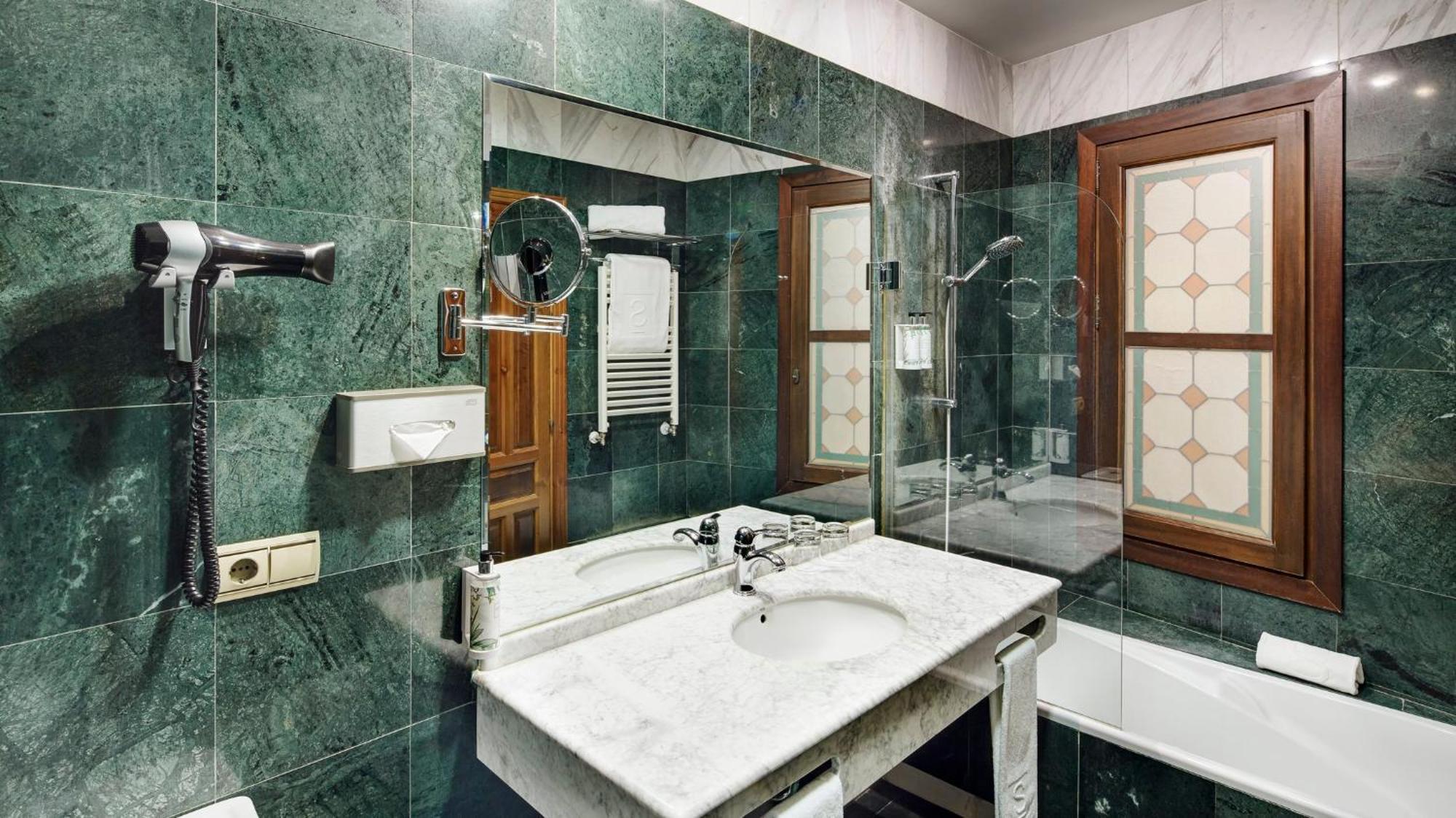 Sercotel Palacio De Los Gamboa Гранада Экстерьер фото